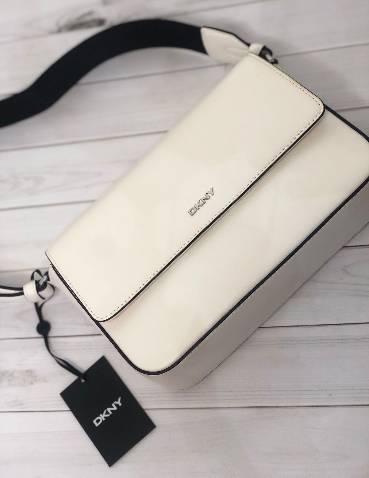 Crossbody DKNY