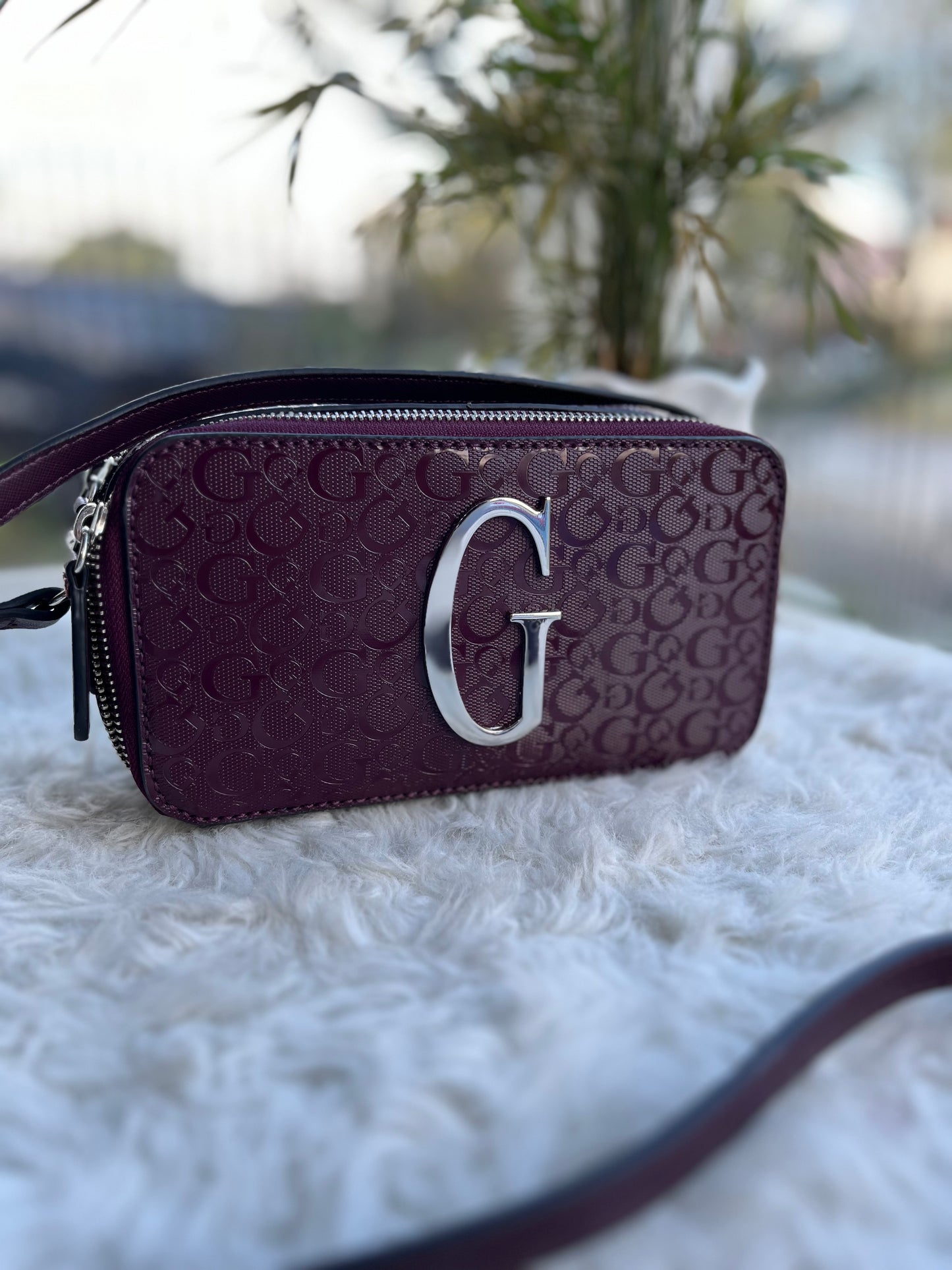 Crossbody Guess